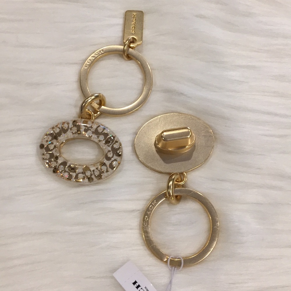 COACH Signature Turnlock Valet Key Ring FOB, NWT - Picture 3 of 8